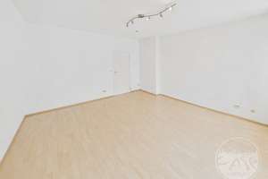 Moabit nahe Hansaviertel: 2-Zimmer-Wohnung mit Balkon & Aufzug