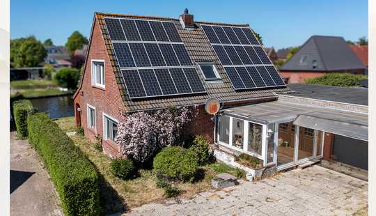 Bild von Wohnen am Wasser - Einfamilienhaus mit PV-Anlage auf großem Eigentumsgrundstück!
