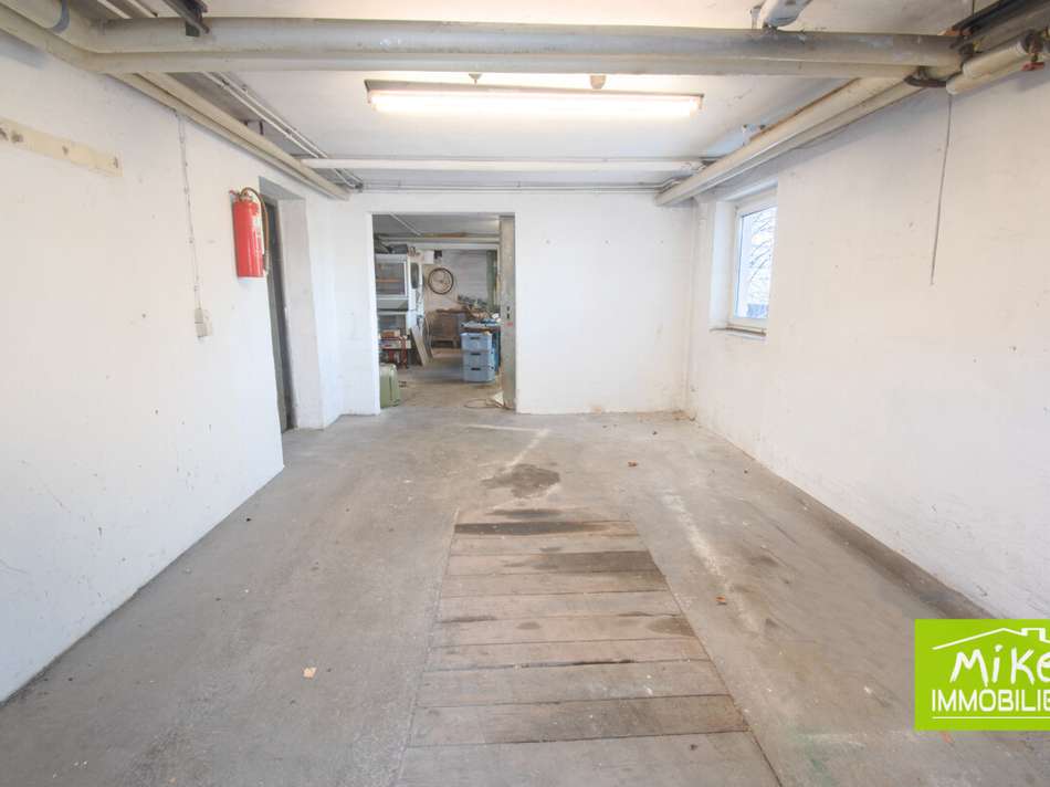 Garage mit Werkstatt