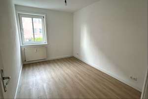 Renoviert & zentral gelegen: 2-Zimmer-Wohnung mit Balkon in Bahnhofsnähe – Die vollständige Adresse der Immobilie erhältst du vom Anbieter., 23556 Sankt Lorenz Nord, Lübeck – Vorschaubild 5