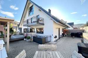 FAMILIENGLÜCK PUR 🏡 Charmantes Einfamilienhaus mit großer Terrasse in Bessenbach! – Aschaffenburg (Kreis) – Vorschaubild 1