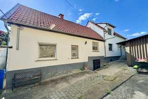 Einfamilienhaus mit Hof und Garten – Mainz-Bingen (Kreis) – Vorschaubild 1