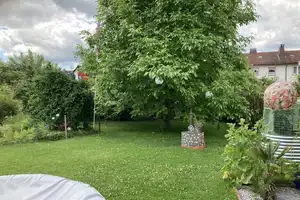 Attraktives sehr gepflegtes Zweifamilienhaus mit Garage, Sauna und Einbauküche in guter Wohnlage – Kassel (Kreis) – Vorschaubild 20