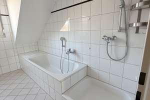 Dachgeschosswohnung mit wenig Schrägen, zentral gelegen – Teutoburger Straße  161, 46119 Klosterhardt-Süd, Oberhausen – Vorschaubild 10