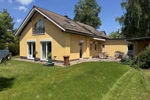 Charmantes Mehrgenerationenhaus mit separatem Büro-/Praxisraum – Die vollständige Adresse der Immobilie erhältst du vom Anbieter., 86956 Schongau – Vorschaubild 1