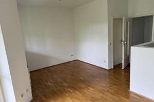 Renovierte 1-Zimmer-Wohnung mit Balkon, neuer EBK & Aufzug in Barleben – Die vollständige Adresse der Immobilie erhältst du vom Anbieter., 39108 Barleben – Vorschaubild 2