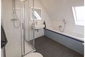 Charmante Maisonette-Wohnung mit großzügiger Dachterrasse mitten in Köln – Lübecker Straße 14, 50670 Neustadt/Nord, Köln – Vorschaubild 14
