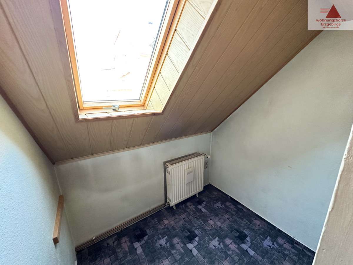 Immobilie in Lößnitz - Reihenmittelhaus in Lößnitz mit 6 Zimmern: Einfamilienhaus zentrumsnah mit Erweiterungspotential - Bild 8