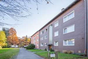 Sehr gepflegtes Mehrfamilienhaus mit neun Balkonen in genial ruhiger Lage – Die vollständige Adresse der Immobilie erhältst du vom Anbieter., 45886 Ückendorf, Gelsenkirchen – Vorschaubild 3