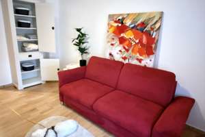 1 Zi Wohn. Ravensberg /Parkplatz,schick rot möbliert..kurz/ länger , gr Küche Waschmaschine Trockner – Alsenstrasse 17, 24118 Ravensberg, Kiel – Vorschaubild 4