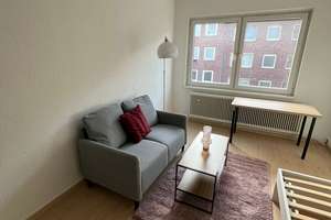 möbliertes WG-Zimmer in Toplage für Studentinnen / Azubis