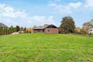 Viel Potenzial: Winkelbungalow auf 2369 qm Bauland mit Ausbaureserve im DG – Hildesheim (Kreis) – Vorschaubild 4