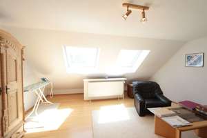 Sonniges Reihenhaus in absolut ruhiger Lage in Puchheim, 5 Zimmer+ Bad+ 2 WCs + Südbalkon+ Südgarten – 82178 Puchheim – Vorschaubild 28
