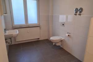1 WG  ZIMMER MIT EIGENEM BAD | GROSSER WOHN‑ & KÜCHENBEREICH – Landhausstraße 195, 70188 Ostheim, Stuttgart – Vorschaubild 4