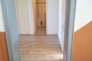 *** Helle Wohnung mit Balkon in bevorzugter Wohnlage sucht nette Mieter*** – Crangerstr. 145, 45891 Erle, Gelsenkirchen – Vorschaubild 2