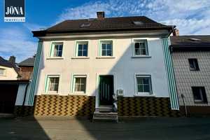 Genießen Sie die Natur!
Einfamilienhaus mit Garage im südlichen Frankenwald zwischen Bayreuth und H – Kulmbach (Kreis) – Vorschaubild 1