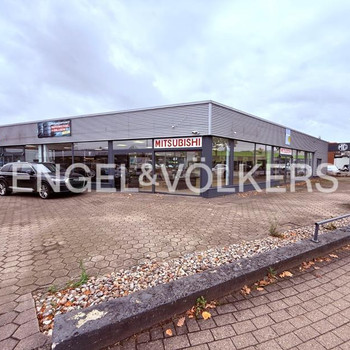 Autohaus mit Freifläche an der Automeile Nedderfeld