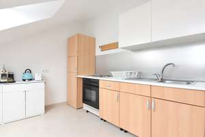 Charmante,   2 Zimmer  Dachgeschoss - Wohnung mit Balkon – Die vollständige Adresse der Immobilie erhältst du vom Anbieter., 47798 Stadtmitte, Krefeld – Vorschaubild 13