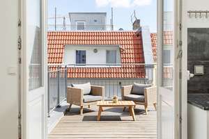 Helmholtzkiez: Lichtdurchfluteter 4-Zimmer Altbau, 4. OG, Lift, große Terrasse & 2 Balkone, 2 Bäder – Schönhauser Allee 52, 10437 Prenzlauer Berg, Berlin – Vorschaubild 15