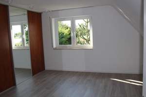 Zwei- Fam.-Haus mit zwei Wohnungen, komplett oder jede Wohnung Einzel zu vermieten. – Plückertzstr. 32a, 47804 Forstwald, Krefeld – Vorschaubild 40