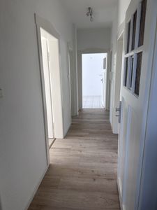 Stilvoll saniert: 2,5-Zimmer-Wohnung in Aschaffenburg-Schweinheim
