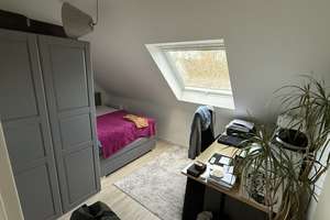 kleine, helle 2-Zimmer Dachgeschosswohnung in Düsseldorf, Eller – 40231 Eller, Düsseldorf – Vorschaubild 4