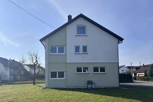 Raum für Familie, Freiheit und große Pläne - Ein Paradies für Fahrzeugliebhaber und für mehrere Gene – Die vollständige Adresse der Immobilie erhältst du vom Anbieter., 72768 Oferdingen, Reutlingen – Vorschaubild 2