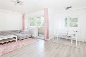 Helle ca. 68m² 2-Zimmer-Wohnung! Sofort bezugsfrei! Perfekter Schnitt! Westbalkon! Stellplatz! – Die vollständige Adresse der Immobilie erhältst du vom Anbieter., 12109 Mariendorf, Berlin – Vorschaubild 1