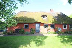 Charmantes und modernisiertes Reetdachhaus/EFH mit PV-Anlage und Garage in Ortsrandlage – Nordfriesland (Kreis) – Vorschaubild 7