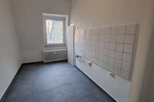 Saniertes modernes Appartement mit separater Wohnküche  in Bilk – Suitbertusstr. 101, 40223 Bilk, Düsseldorf – Vorschaubild 5