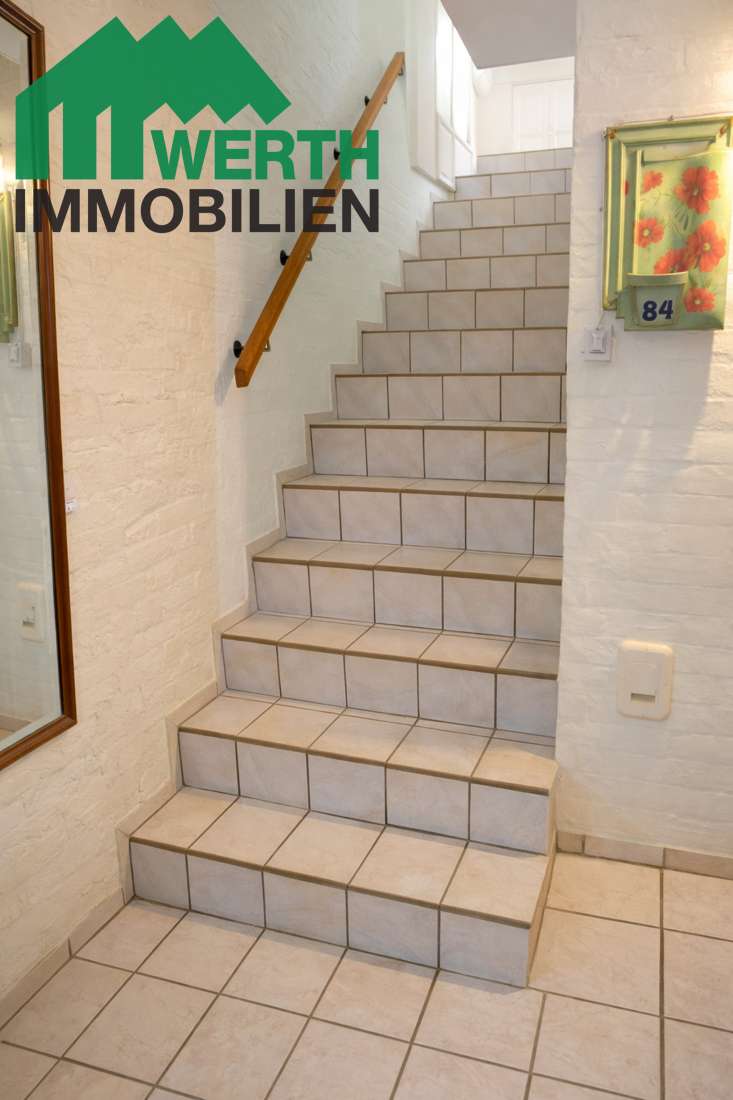 Attraktive 126 m2 Maisonette-Wohnung mit Potenzial in ruhiger Lage von Hamburg-Harburg, Hamburg – Bild 2