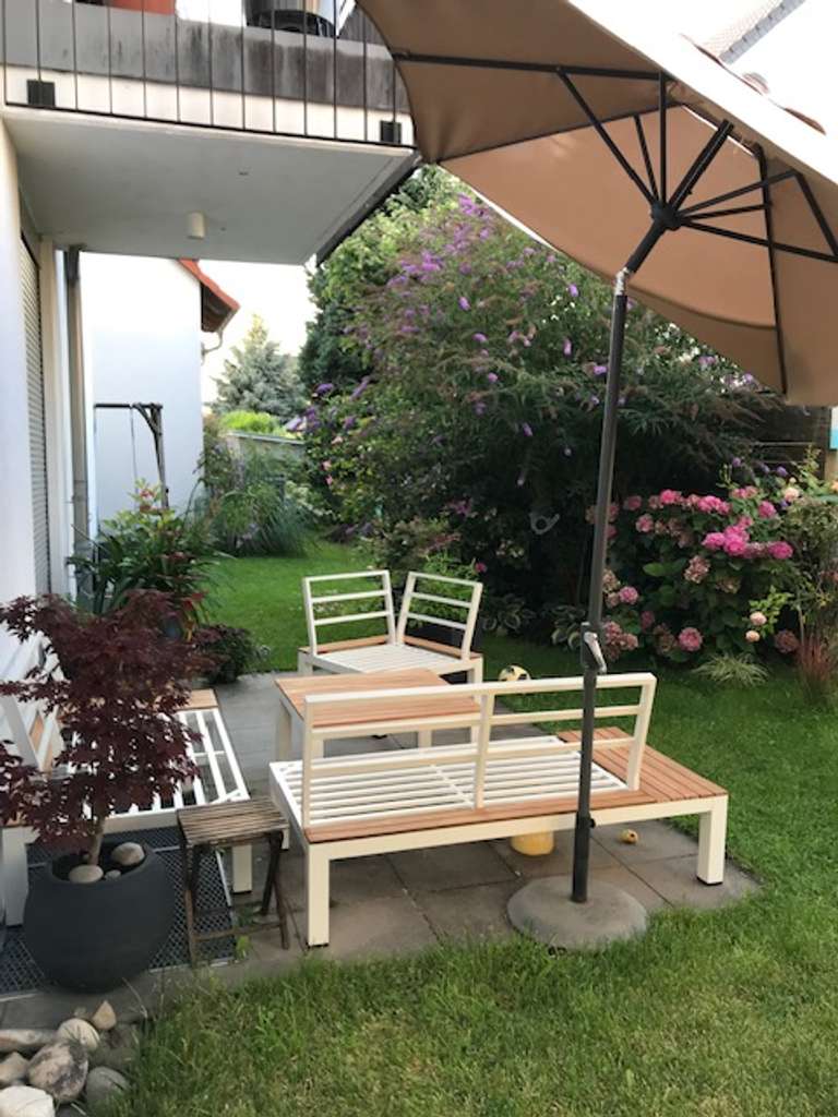 Traumhafte 4-Zi.-EG-Wohnung mit Garten, gehobener Innenausstattung in Architektenhaus in Sulzbach/TS