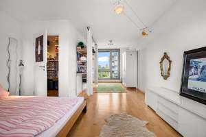 RUHIG WOHNEN IN KANALNÄHE – MODERNES REIHENMITTELHAUS MIT SÜDTERRASSE UND DREI WOHNEBENEN – Die vollständige Adresse der Immobilie erhältst du vom Anbieter., 30655 List, Hannover – Vorschaubild 9