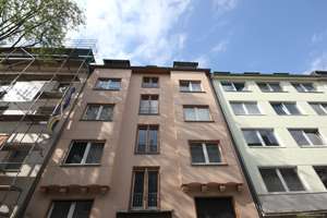 Little Tokyo hübsche 2,5 Zimmer Wohnung mit Loggia zum grünen Innenhof & Badewanne wartet auf Sie – Hohenzollernstraße 28, 40211 Stadtmitte, Düsseldorf – Vorschaubild 2