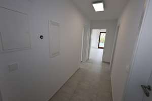 6-FAMILIENHAUS STUTTGART-MÖHRINGEN MIT PENTHOUSE-WOHNUNGEN UND GARAGEN – Die vollständige Adresse der Immobilie erhältst du vom Anbieter., 70567 Möhringen-Ost, Stuttgart – Vorschaubild 11