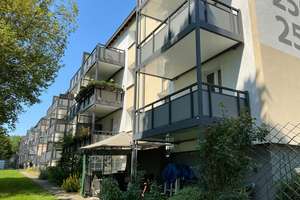 Praktische 2-Raum-Wohnung mit großem Balkon! Bezugsfertig renoviert! – Bochumer Landstr. 250, 45276 Freisenbruch, Essen – Vorschaubild 2