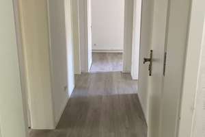 Komplett renovierte 3 Zimmer Wohnung mit Balkon in Gelsenkirchen zu vermieten – Grimmstraße 26, 45883 Heßler, Gelsenkirchen – Vorschaubild 13