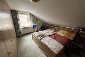 Haus  Ludwigsburg | zwei Wohneinheiten | Garten | 3 Garagen & 3 Stellplätze | Spätzle Immobilien – Die vollständige Adresse der Immobilie erhältst du vom Anbieter., 71642 Nord, Ludwigsburg – Vorschaubild 16