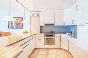Helligkeit, Raum und Komfort – Ihre perfekte Maisonettewohnung mit 3 Balkonen und 2 TG-Stellplätzen – Die vollständige Adresse der Immobilie erhältst du vom Anbieter., 76199 Weiherfeld-Dammerstock, Karlsruhe – Vorschaubild 5