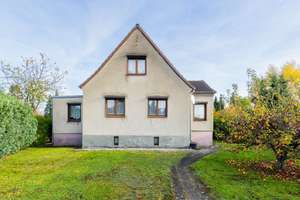 Keller, Garage, Schuppen, großer Garten u.v.m.: Sanierungsbedürftiges Einfamilienhaus in Neuenhagen – Die vollständige Adresse der Immobilie erhältst du vom Anbieter., 15366 Neuenhagen bei Berlin – Vorschaubild 4