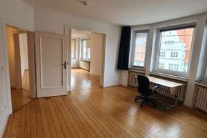 Bi-Sieker | Großzügige 5-ZKB im 2. OG (mit Balkon)