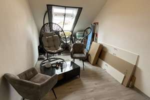 Viel Platz zum Leben & Arbeiten: Großzügige 4-Zimmer-DG-Wohnung mit Balkon in ruhiger Lage – Am Römerhof 13, 52441 Linnich – Vorschaubild 9