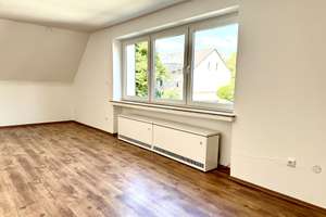 Bezugsfertig renovierte Wohnung mit neuer Einbauküche