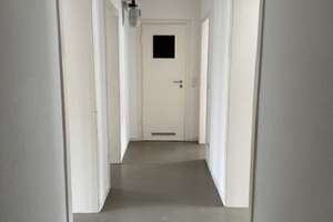 Schöne, helle 3-Zi.- Wohnung