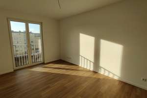 Helle 3-Zimmer-Wohnung mit Balkon in Berlin-Schöneberg – In den Alboingärten 15, 12103 Schöneberg, Berlin – Vorschaubild 8