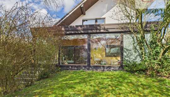Bild von Wunderschönes Einfamilienhaus mit Einliegerwohnung in ruhiger Lage. Natur pur.