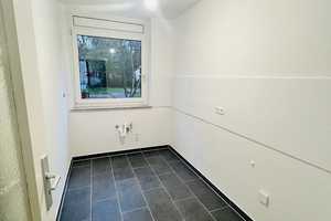 Sanierte, großzügig geschnittene 4 Zimmer Wohnung mit Balkon – Meerkamp 31, 45327 Essen – Vorschaubild 4
