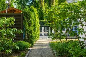 Kernsaniert, sonnig, flexibel – Ihre neue Dachgeschosswohnung mit Südbalkon und TG-Stellplatz – Die vollständige Adresse der Immobilie erhältst du vom Anbieter., 14195 Dahlem, Berlin – Vorschaubild 7