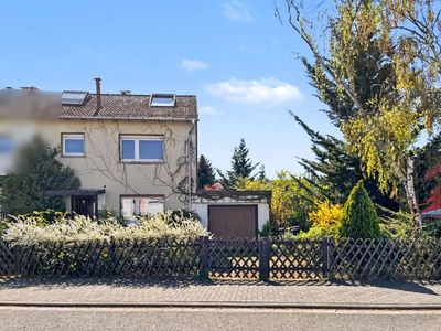 Doppelhaushälfte in ruhiger Toplage von Ingelheim am Rhein mit schönem Garten