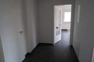 Gut geschnittene 2-Zimmer WHG mit großem Süd-West Balkon und Einbauküche in Untermenzing, München – Walter-Otto-Straße 17, 80997 Allach, München – Vorschaubild 5